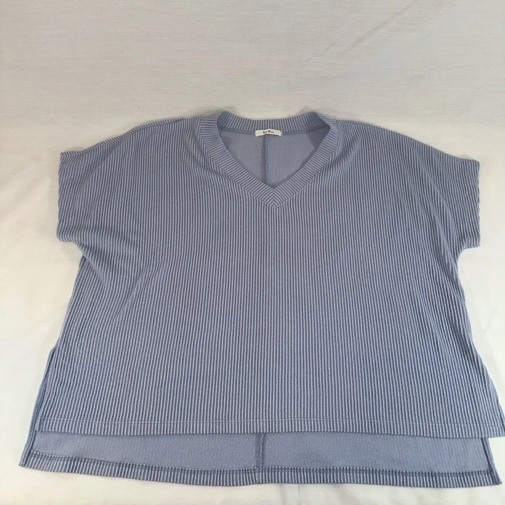 Tres Bien Blue Ribbed Lounge Set Oversized Top and Matching Casual Shorts Size M